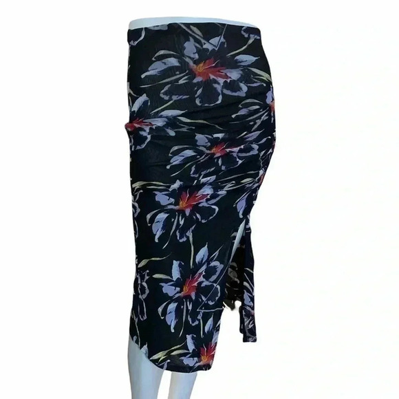 Diane Von Furstenburg black floral lanell skirt sz XS - Picture 1 of 5